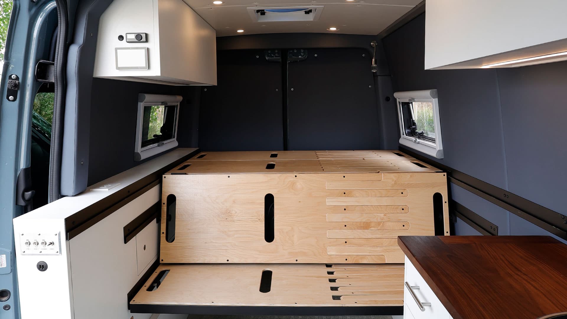 SAGA Sprinter 144 Weekender Kit