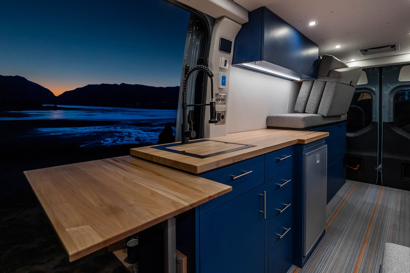 Full camper van buildout by Reparadise