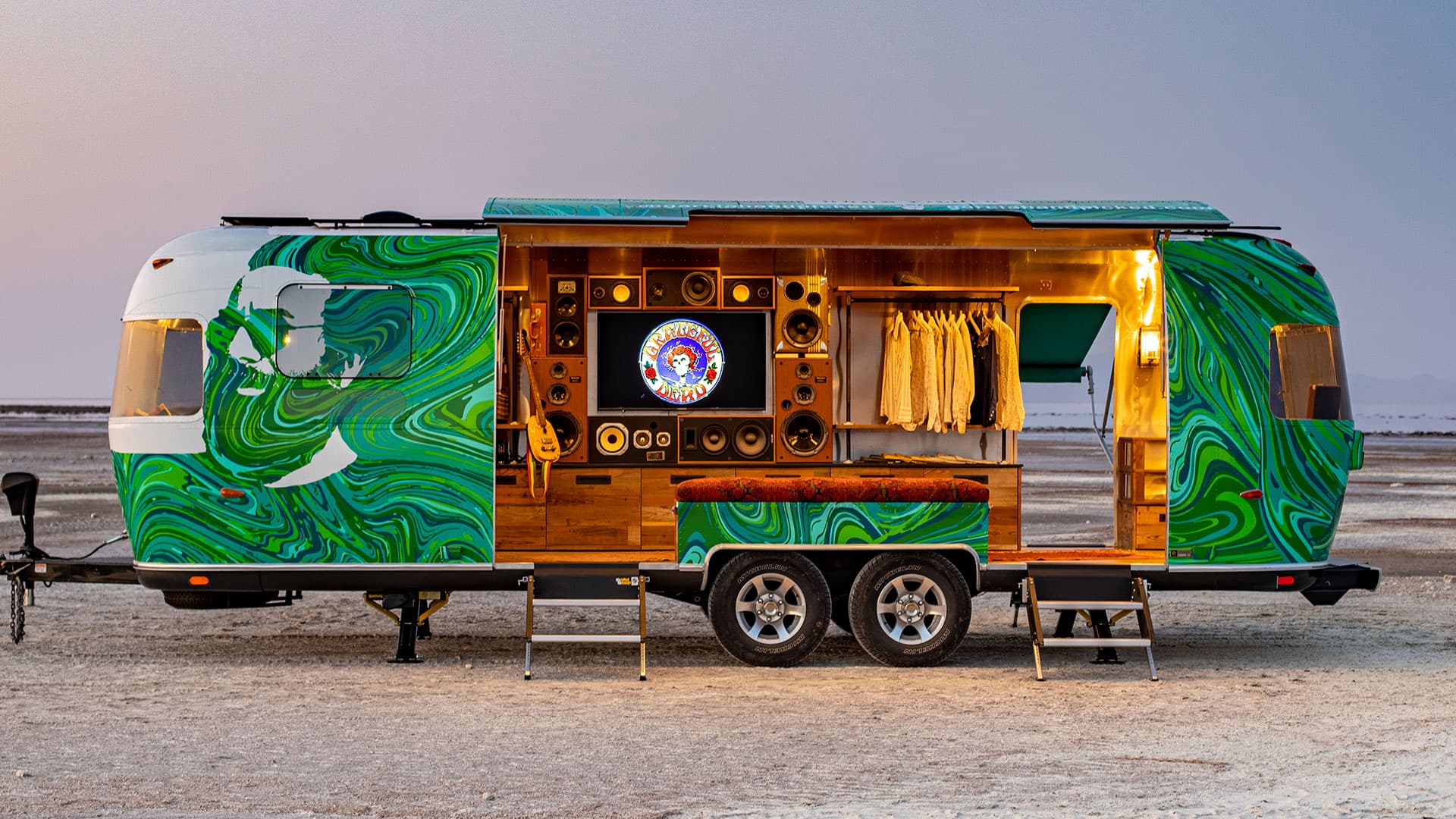 Jerry Garcia Hand-Picked 2007 Airstream