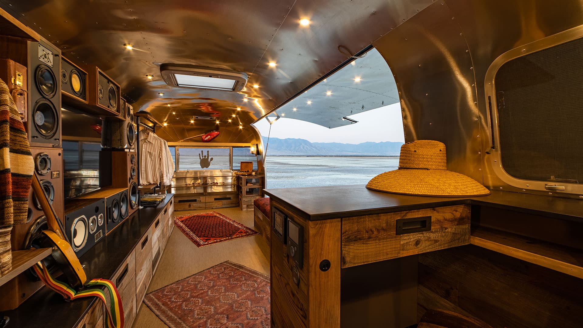 Airstream Gull Wing Door