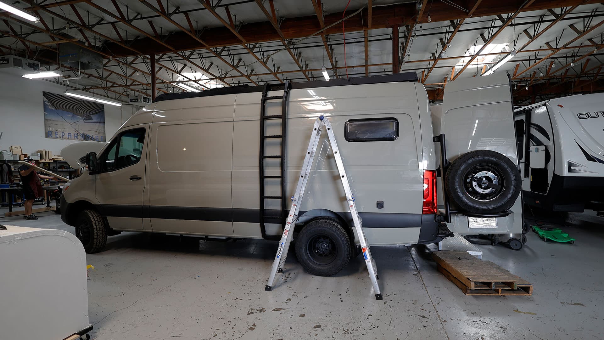 4×4 SAGA Sprinter Van 170