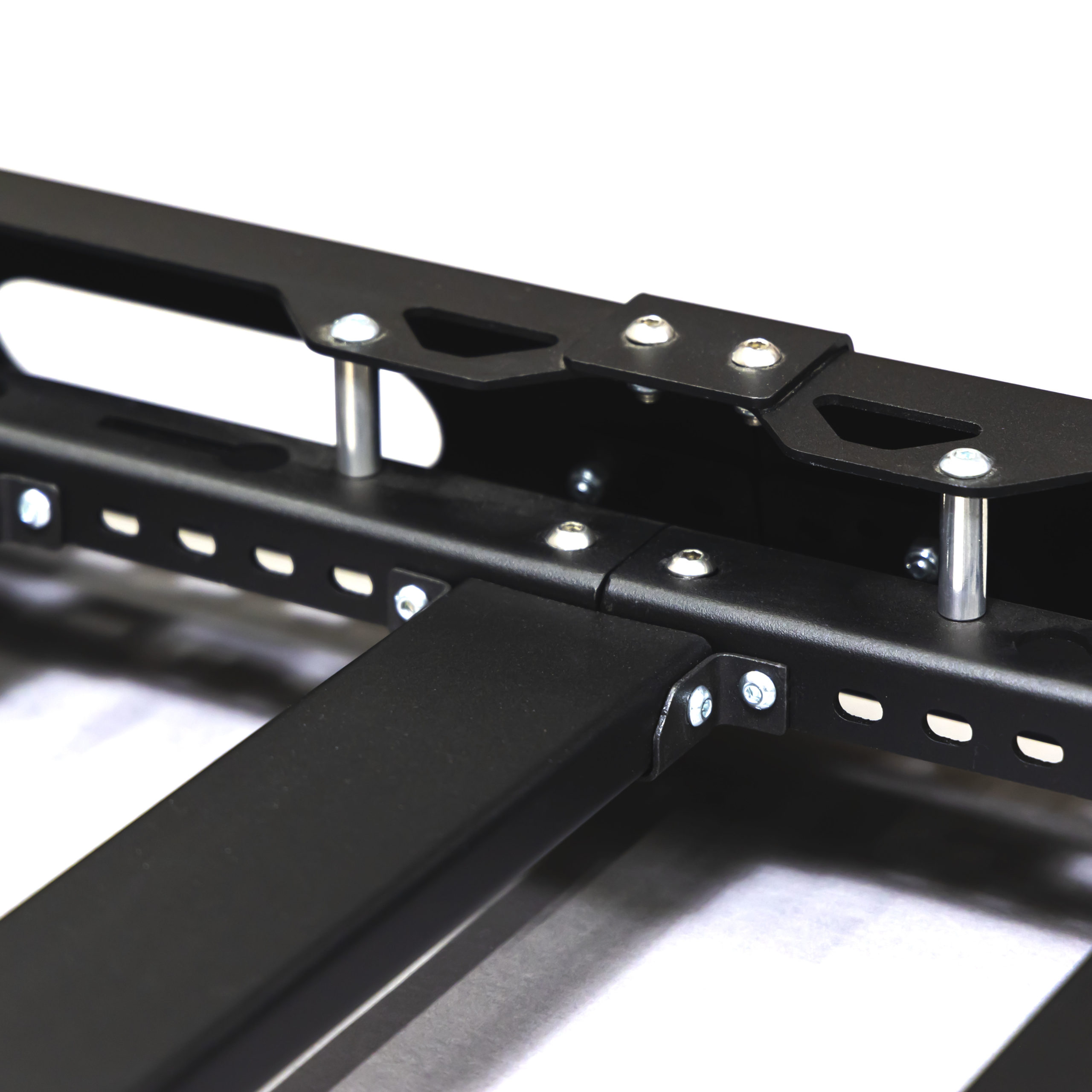 close up view of hardware and assembly of the Saga Sprinter van roof rack